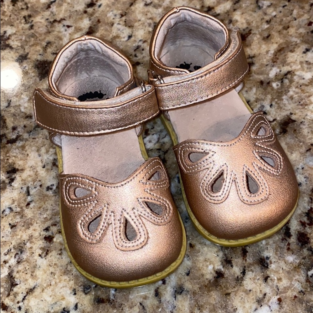 EUC/VGUC ROSE GOLD SIZE 5